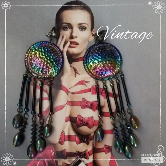 Vintage oxidized metal.earrings‎ - Picture 1 of 6